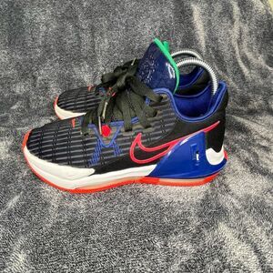 Nike LeBron Witness 6 Low Black Royal Siren Red Youth 5.5Y/ Women sz 7